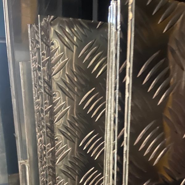 Excelente Chapa De Aluminio Semilla De Melon 1.2x2.4x1.56 Brilloso